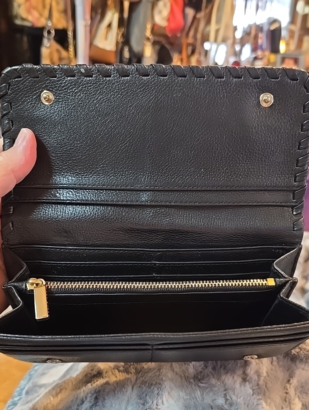 Tory Burch EUC Black Leather Whipstitch Continental Wallet 8x4.5 - Picture 3 of 6